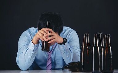 How to stop drinking alcohol itself